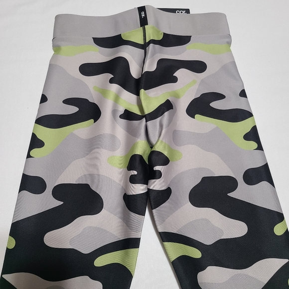 NWT COR designed by ultracor leggings sz M - Picture 8 of 9